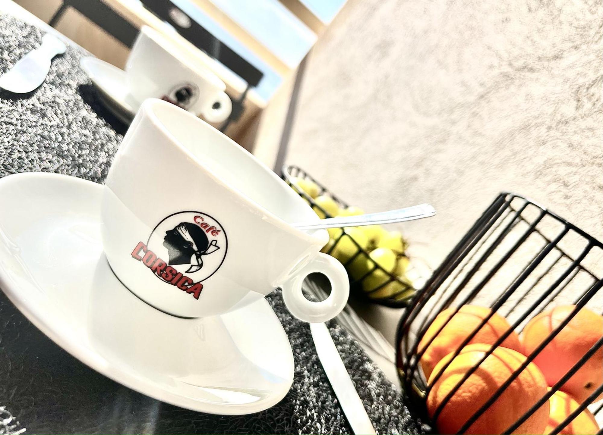 Aria Marina Duplex Vue Mer Route Des Sanguinaires, Plage A 50M, Parking Gratuit, 4 Pers Ajaccio  Eksteriør billede